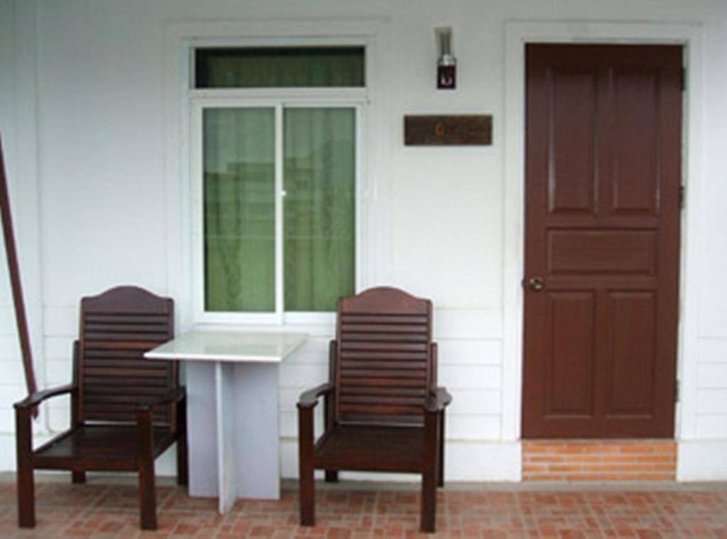 Sand Inn Hotel